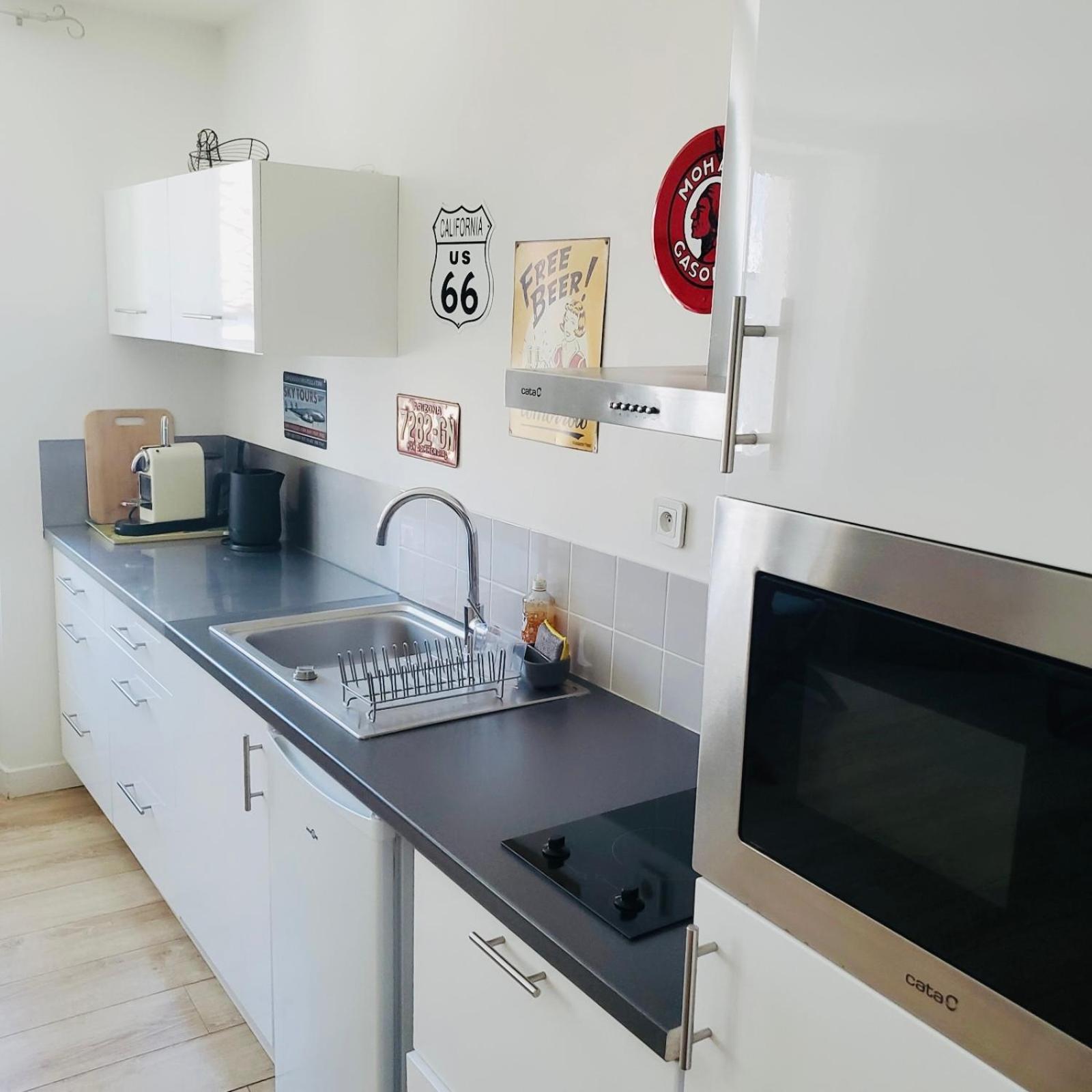 Les Mariettes Apartment ลาโรแชล ภายนอก รูปภาพ